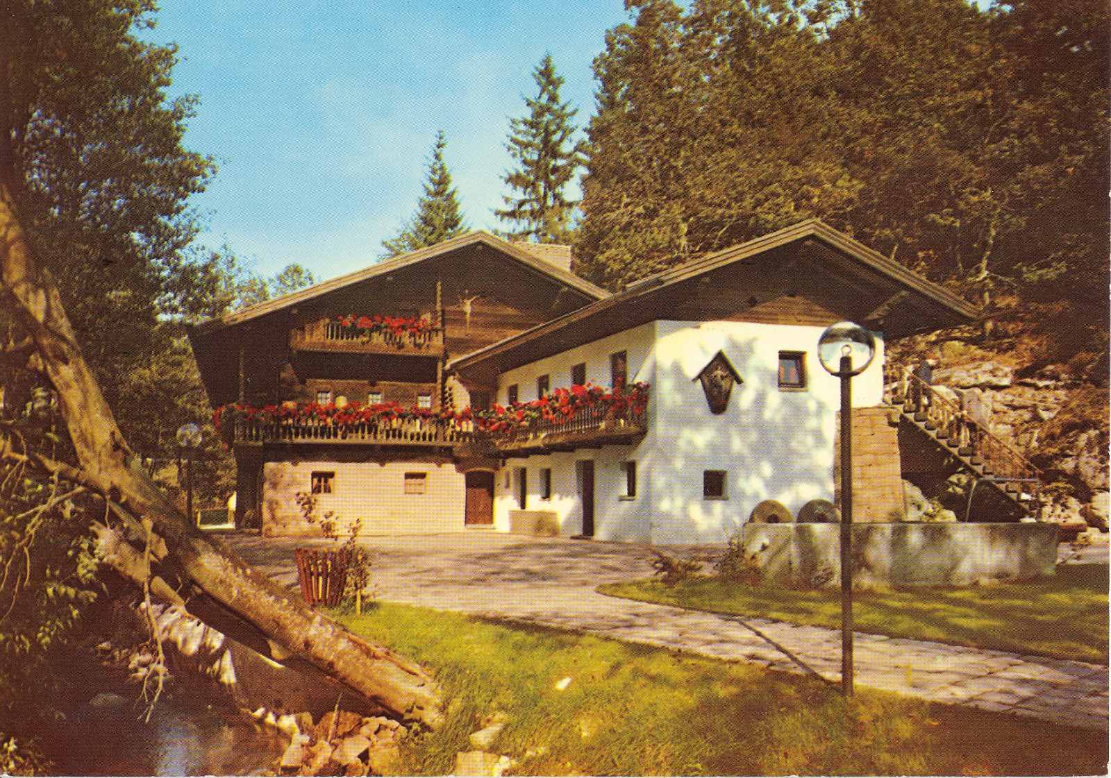 Die Mühle am Rothaumühlweiher.